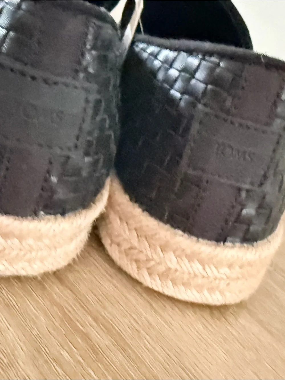 TOMS Womens Carolina Slip On Espadrille Flats Casual